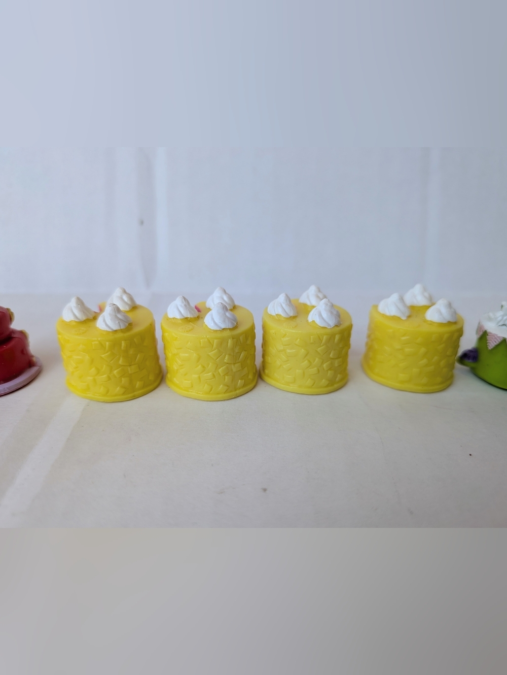Shopkins Bakery Cake Items 11 - Picture 7 of 8